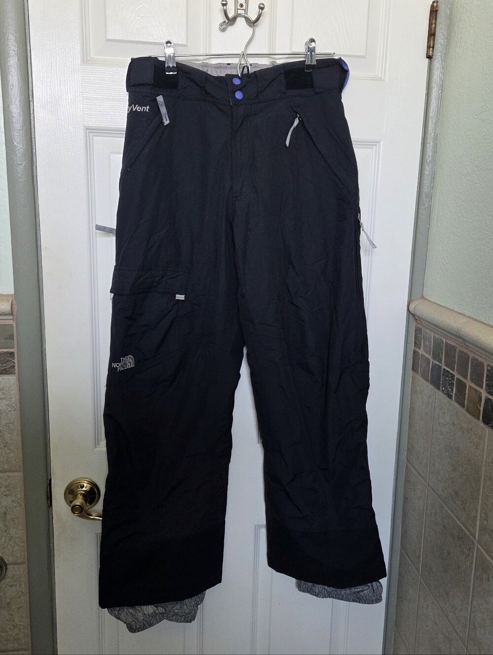 The North Face Black Hyvent Snow/Ski Pants Size Medium Outdoor Backcounty Womens